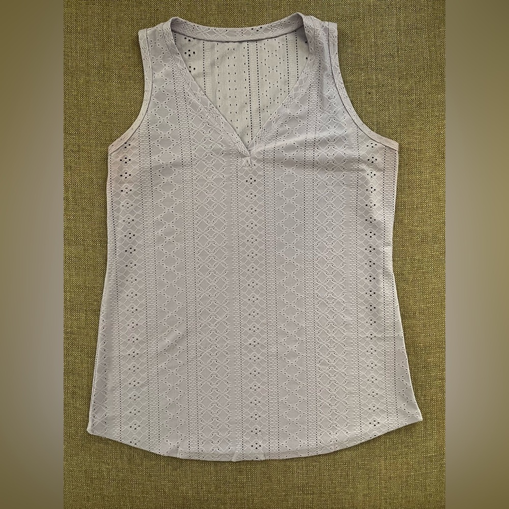Lavender Eyelet Sleeveless Top